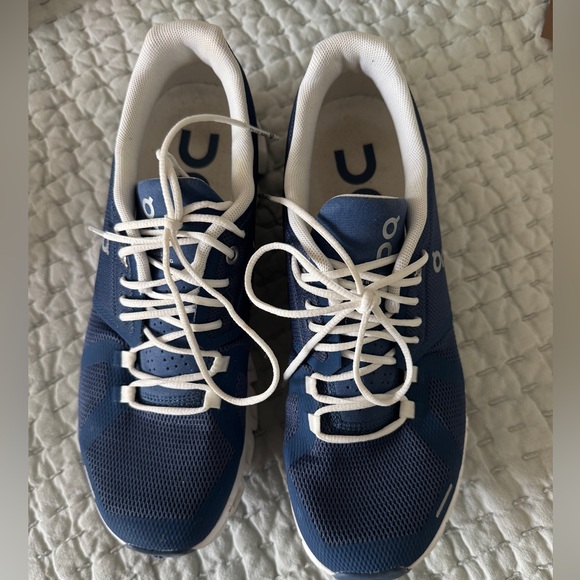 On Running Blue and White Women's Sneakers - Picture 1 of 4